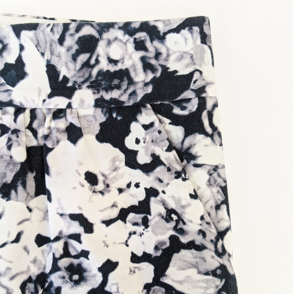 GAP Floral Skirt, Black and White, 0 - Picture 2 of 5